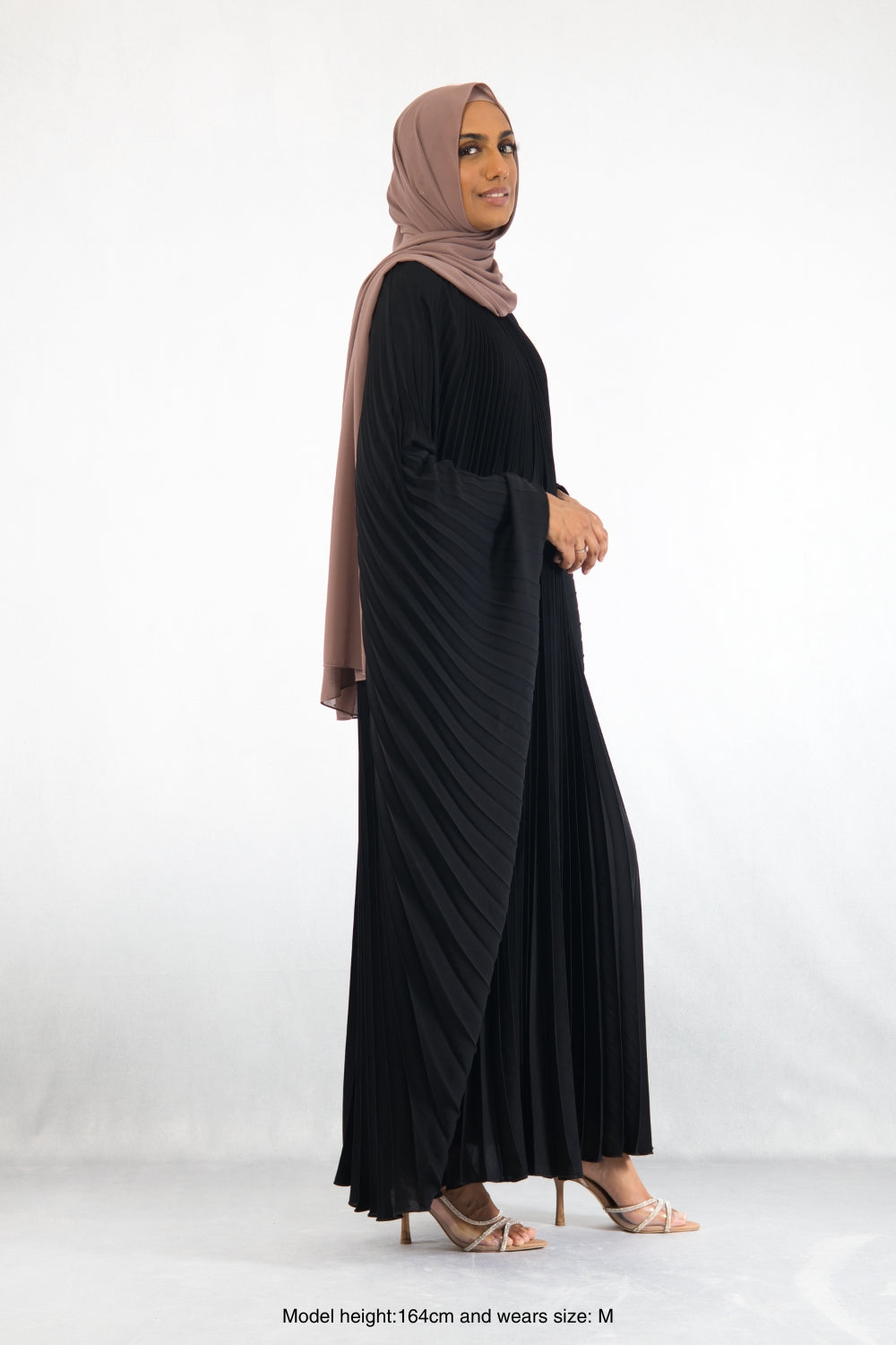 Elyana Pleated Abaya Black